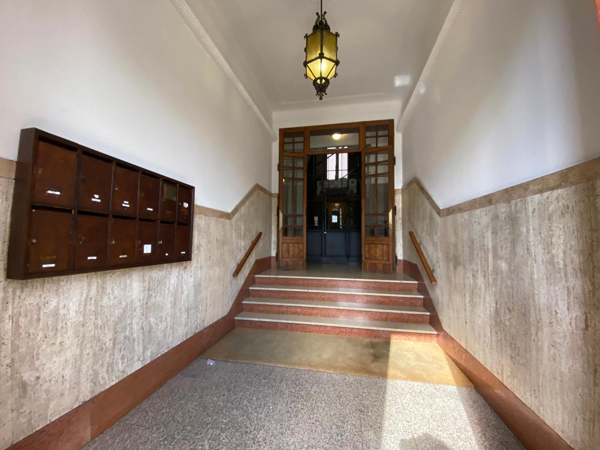 Apartment Avantgard Western Station *