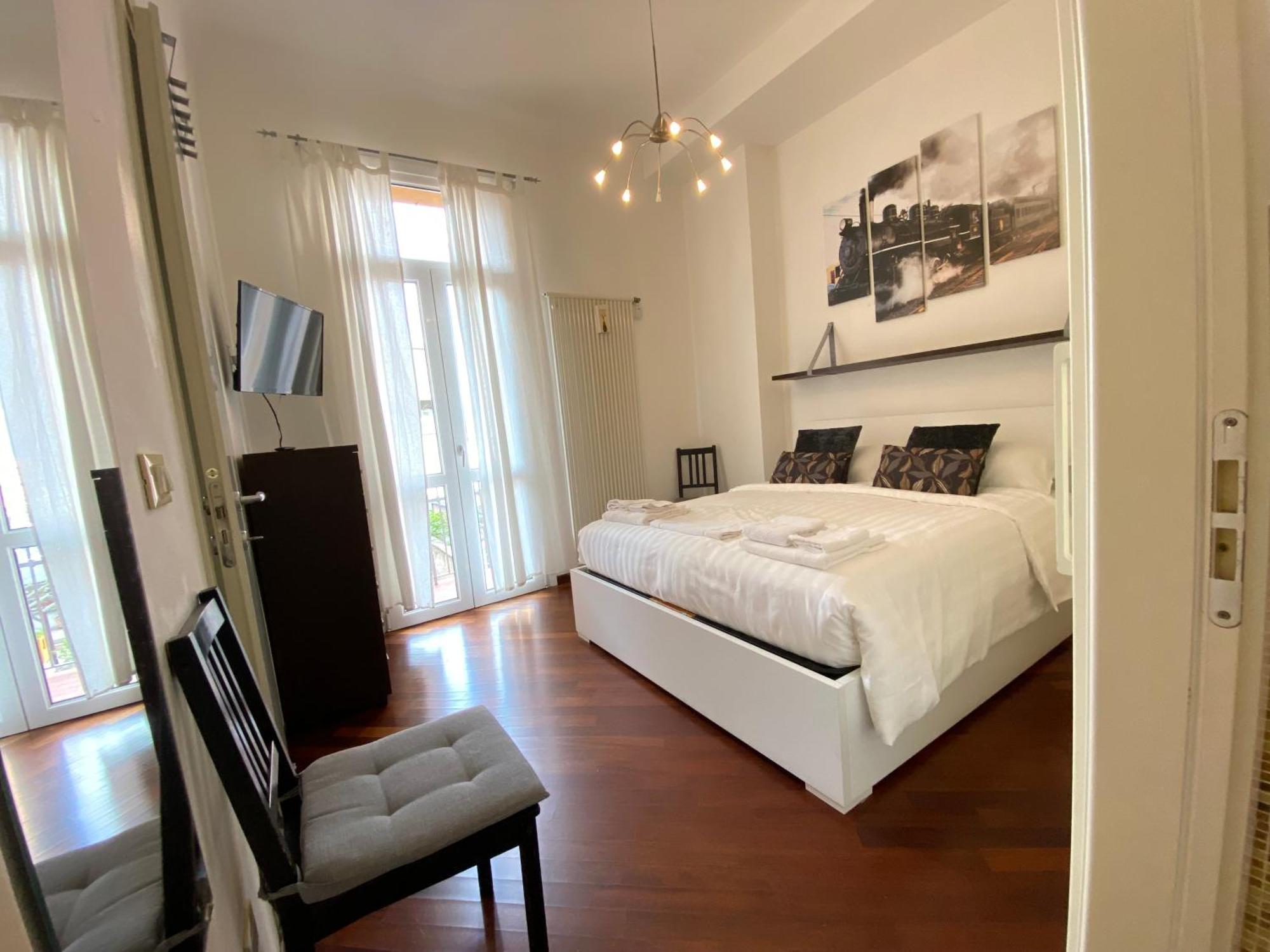 Apartment Avantgard Western Station *