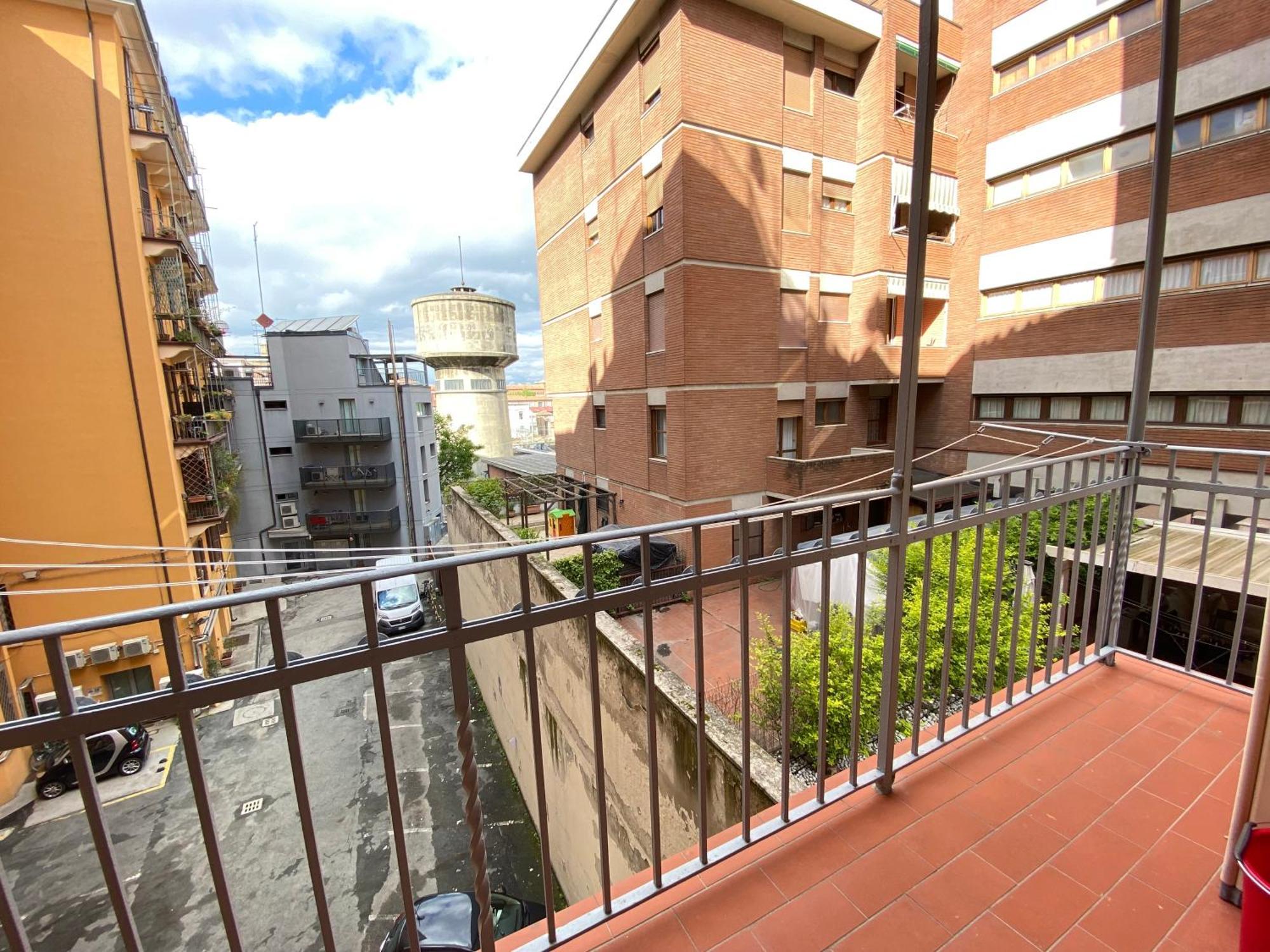 Apartment Avantgard Western Station