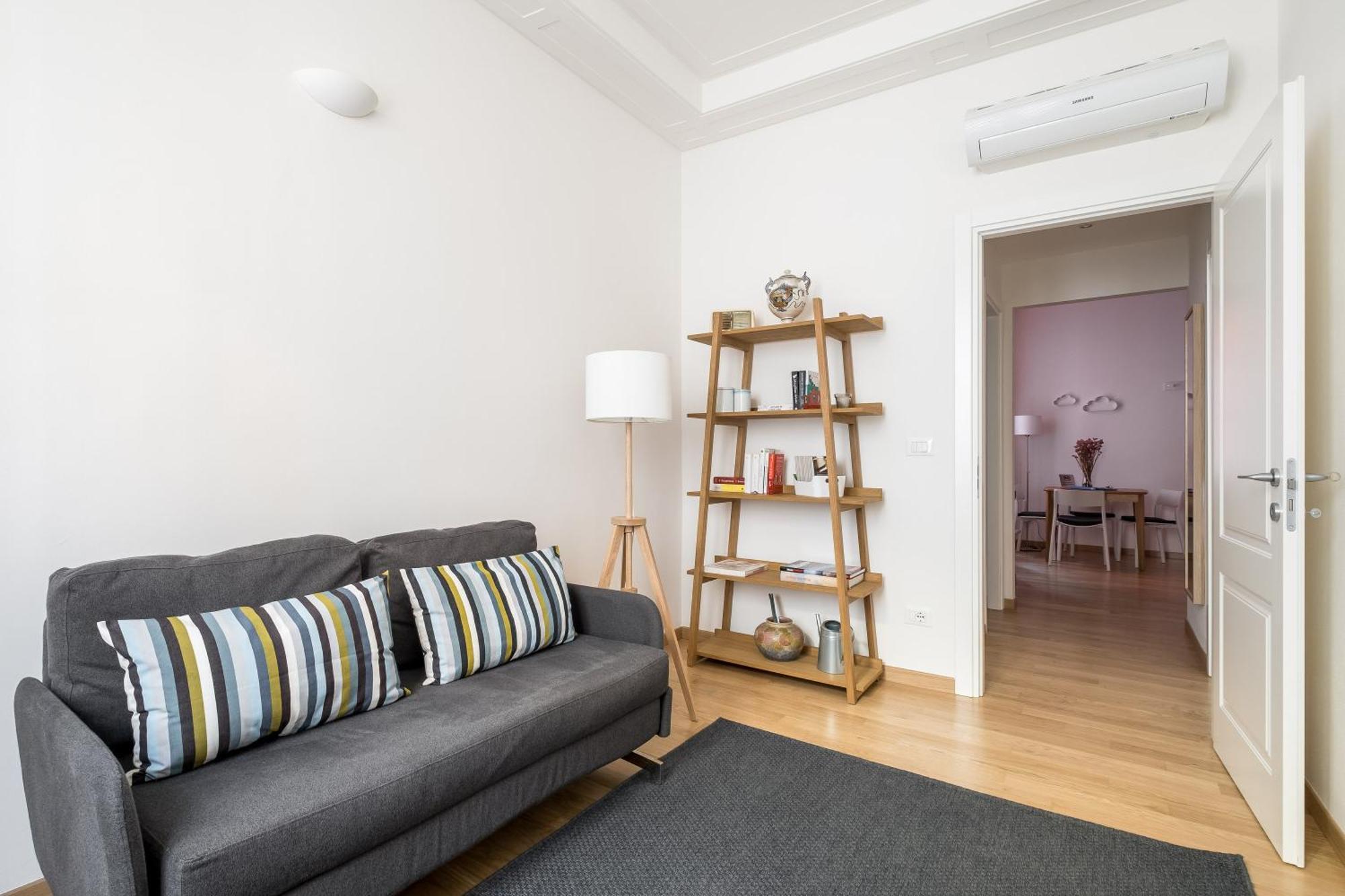 Canonica Apartment *
