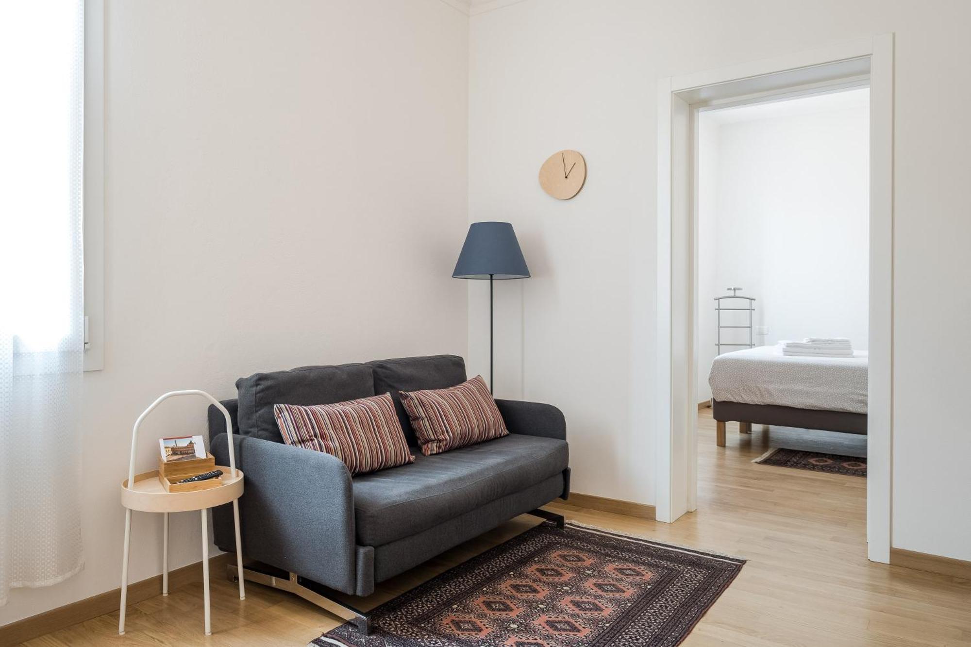 Apartment Canonica *