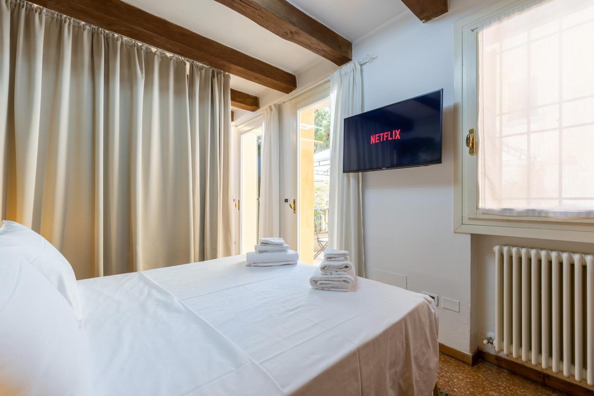 Frassinago Deluxe Suites-bolognarooms Bologna