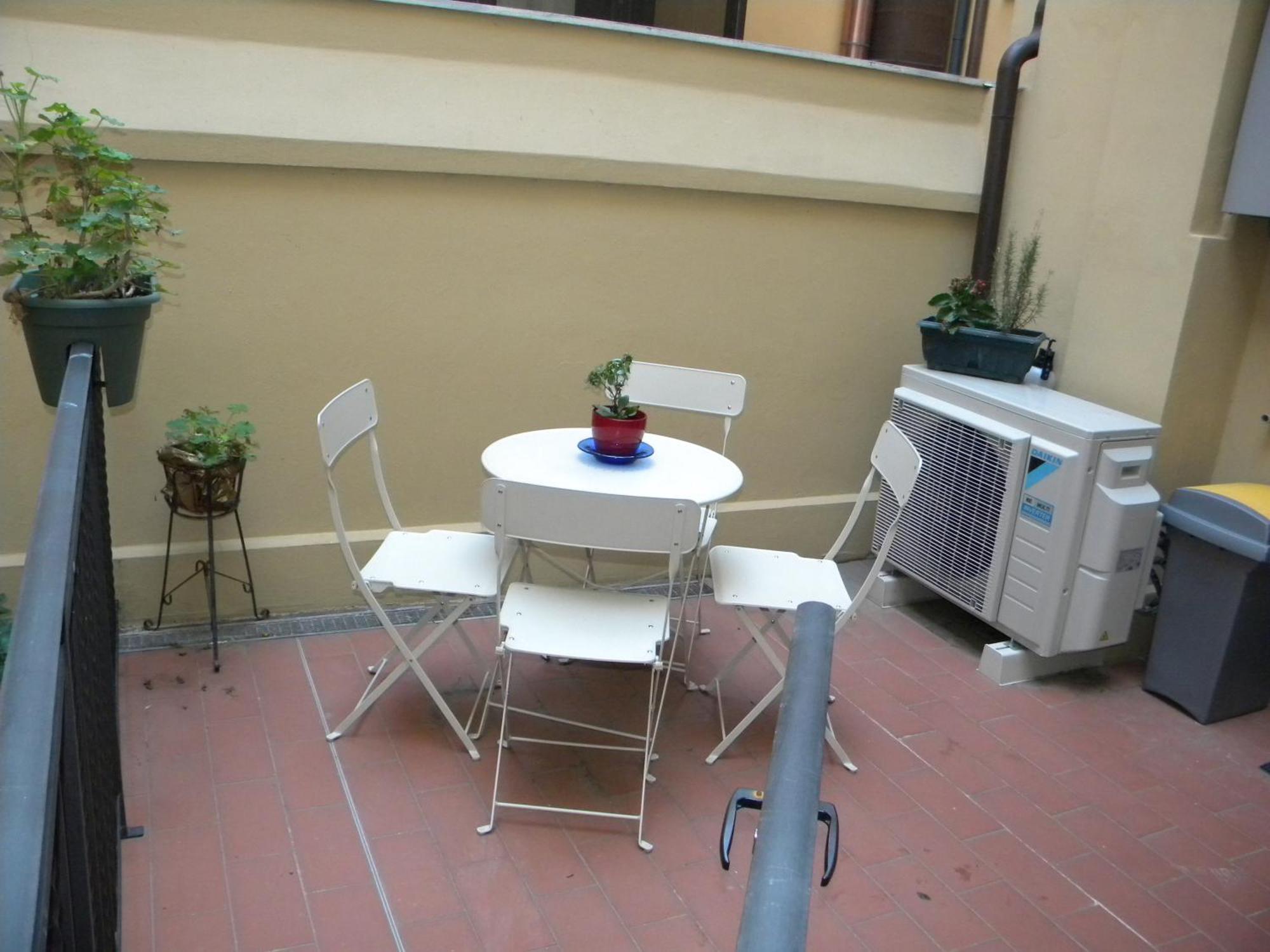 House Due Torri Apartment