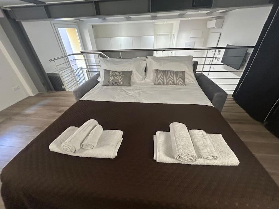 Ariosti 3 - Piazza Maggiore Apartment