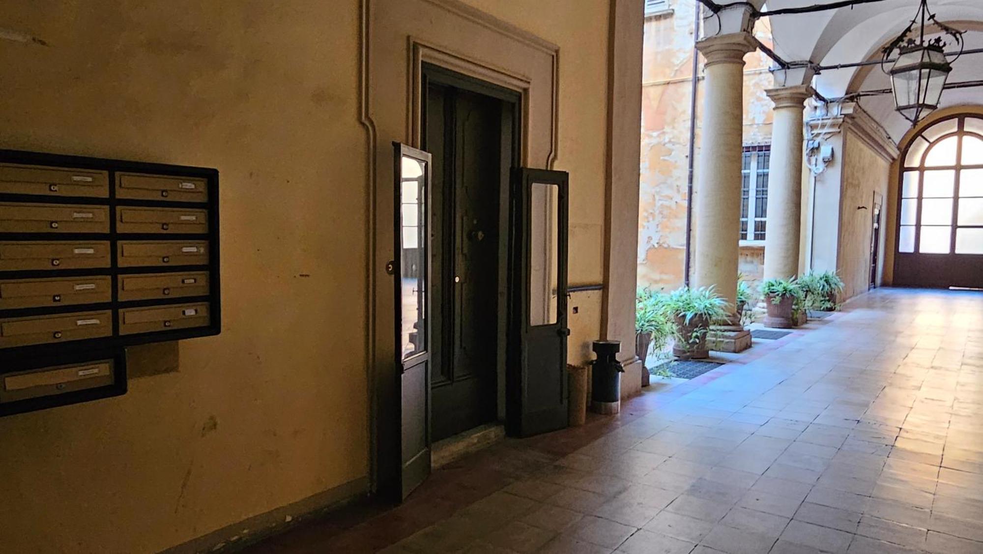 Battisti 9 Bologna