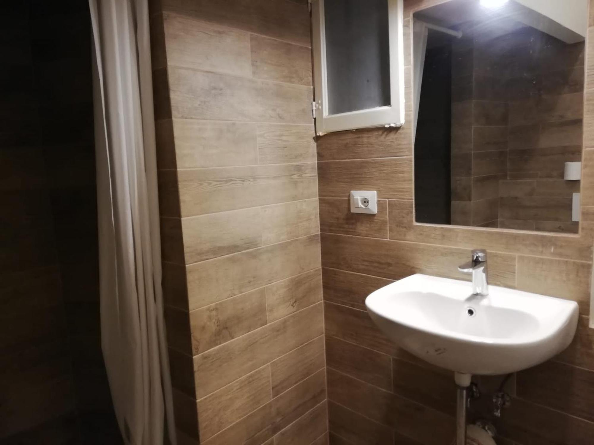 Zamboni Apartment