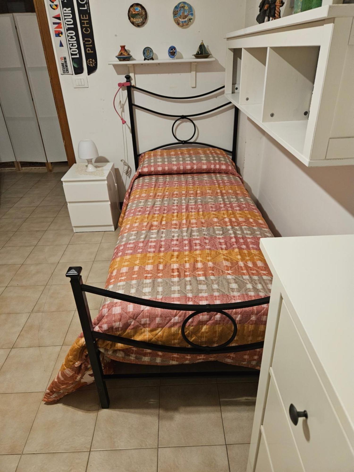 Stanza In Privato Zona San Vitale