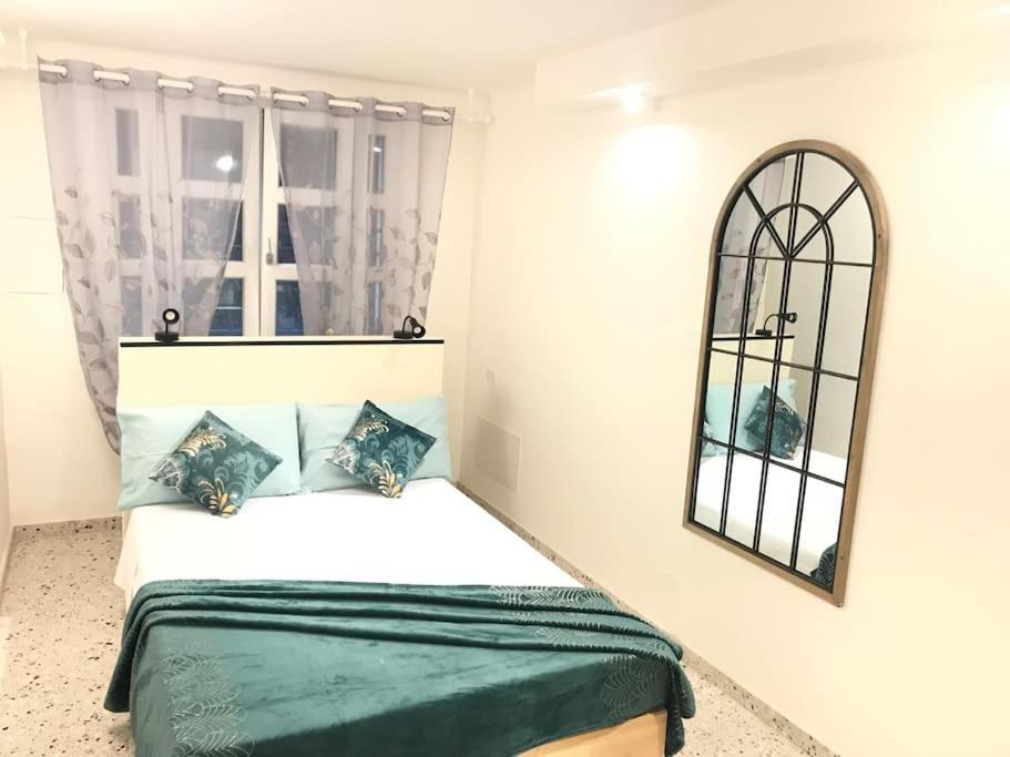 Appartement Cozy And Quiet Near Two Towers,