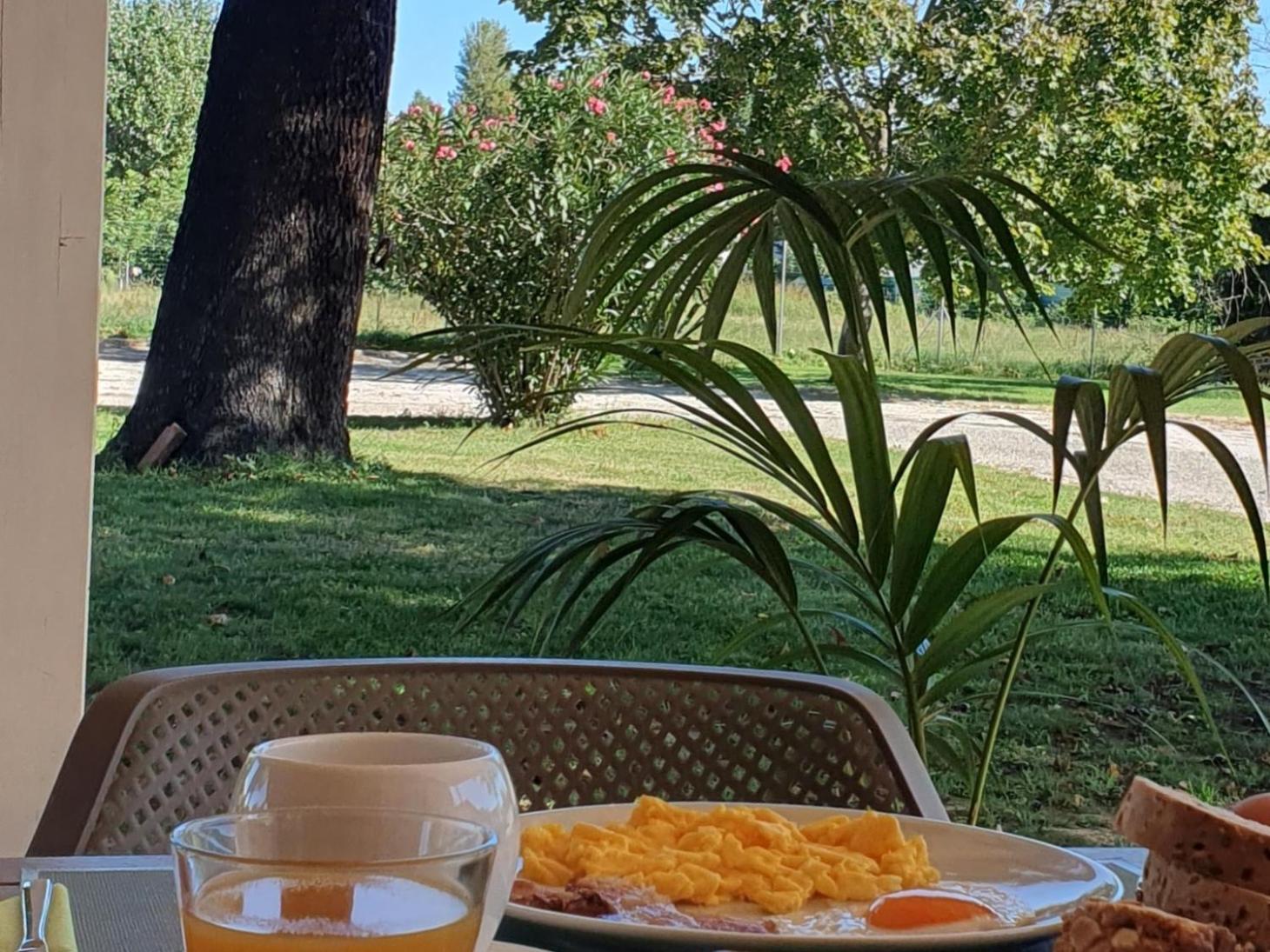 Corte Roveri Bed & Breakfast