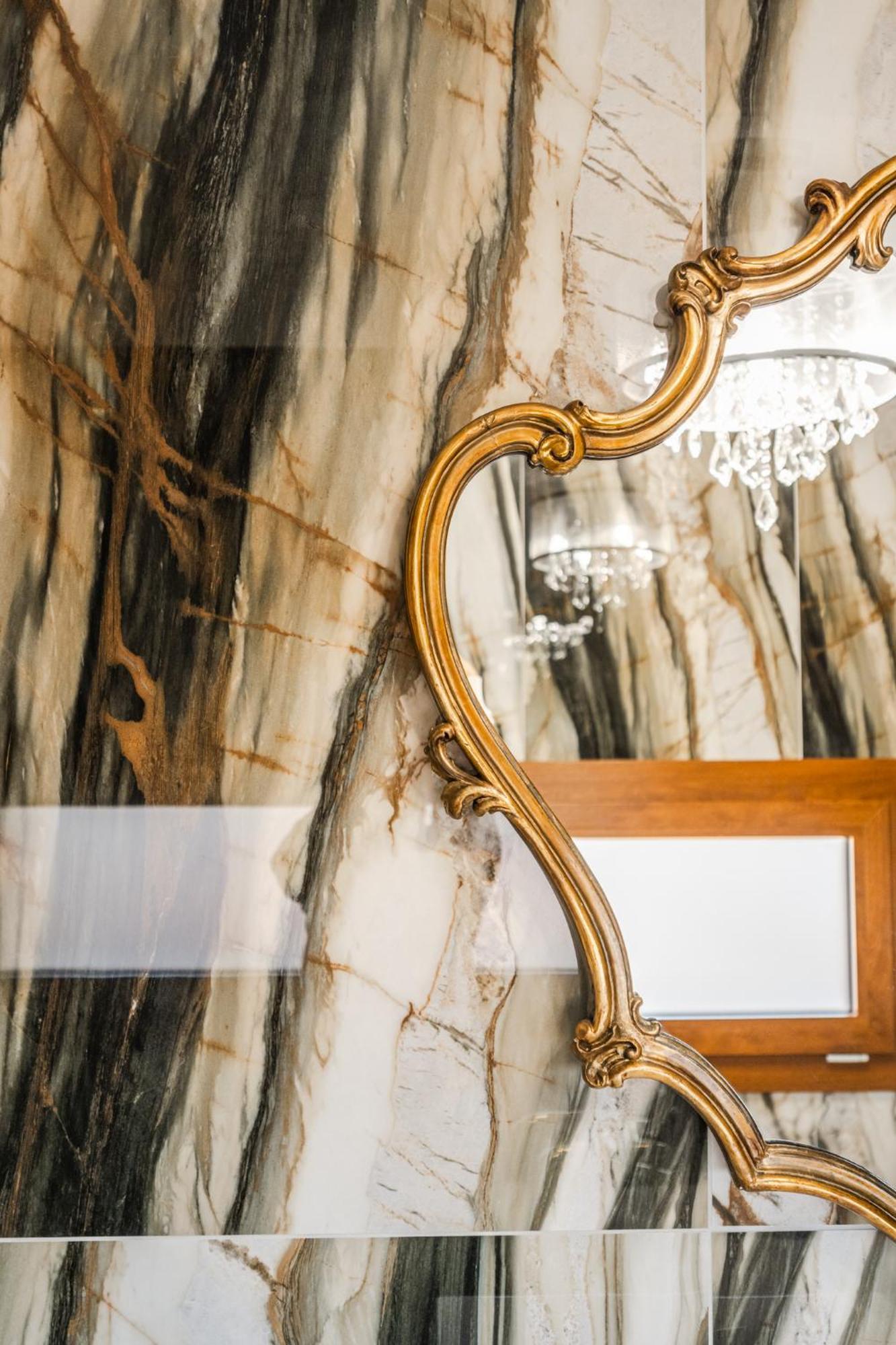 Apartamento Ab - Via Riva Di Reno 29 *