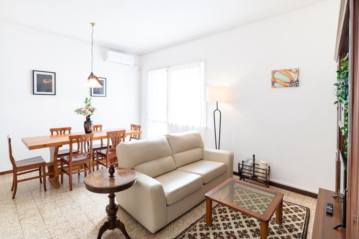 Apartment Private Parking 3bd Near Piazza Carducci Bologna