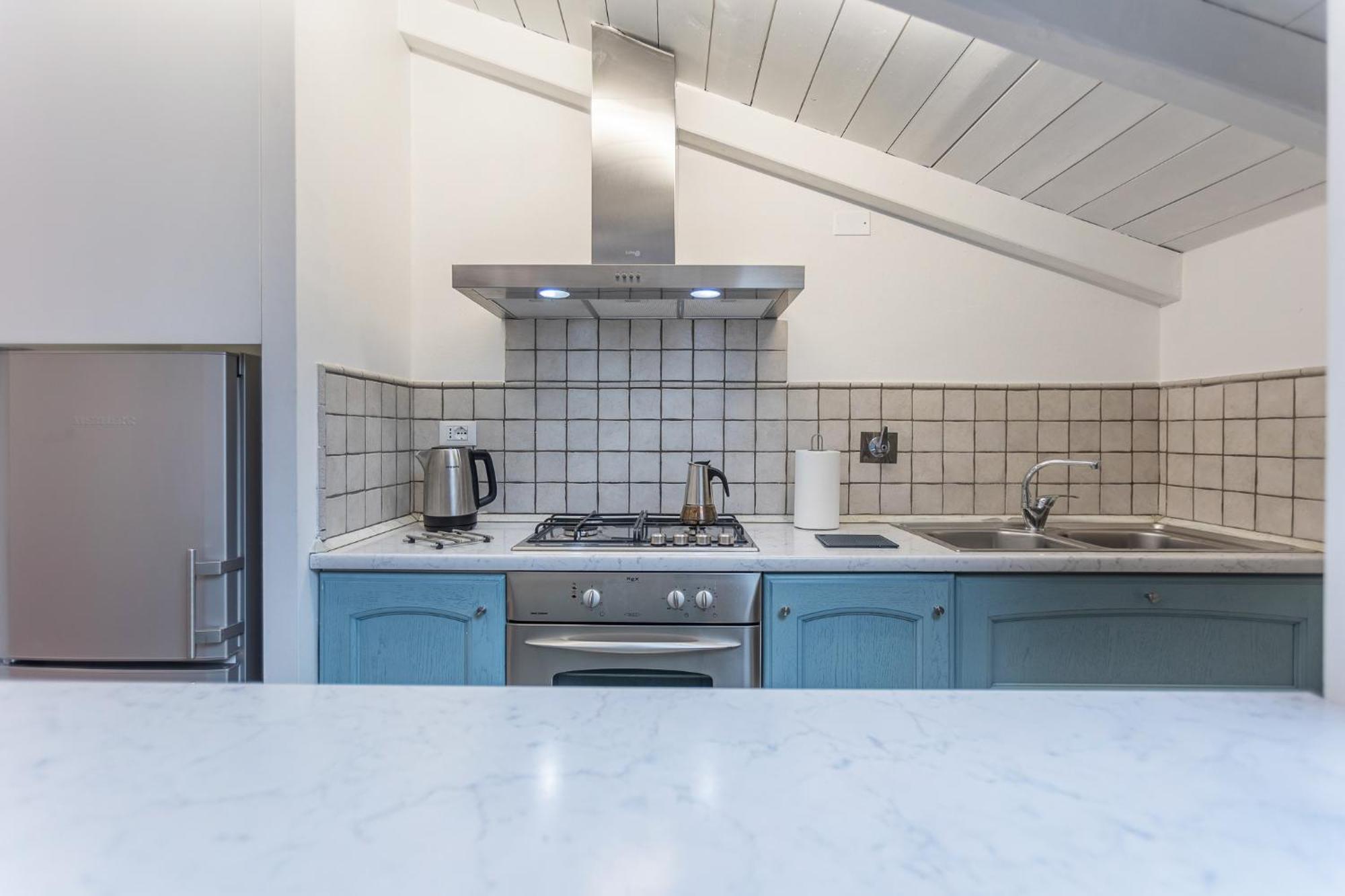 Apartment Pratello Elegante E Raffinata Mansarda