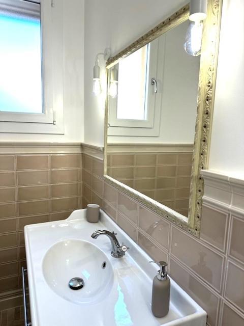Apartment Brand New !!! Ancient Liberty Style Completely Renovated 2025 Bologna