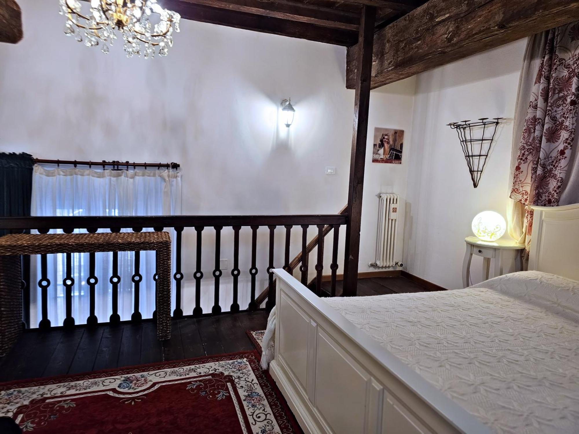 Apartment Residenza Saragozza Nuovo Stile Gipsy 2025 ! Bologna