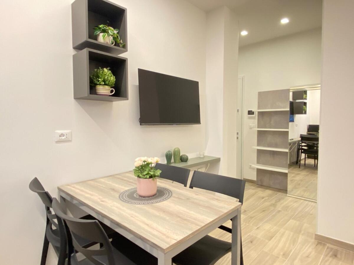 Emilia 5 Apartment