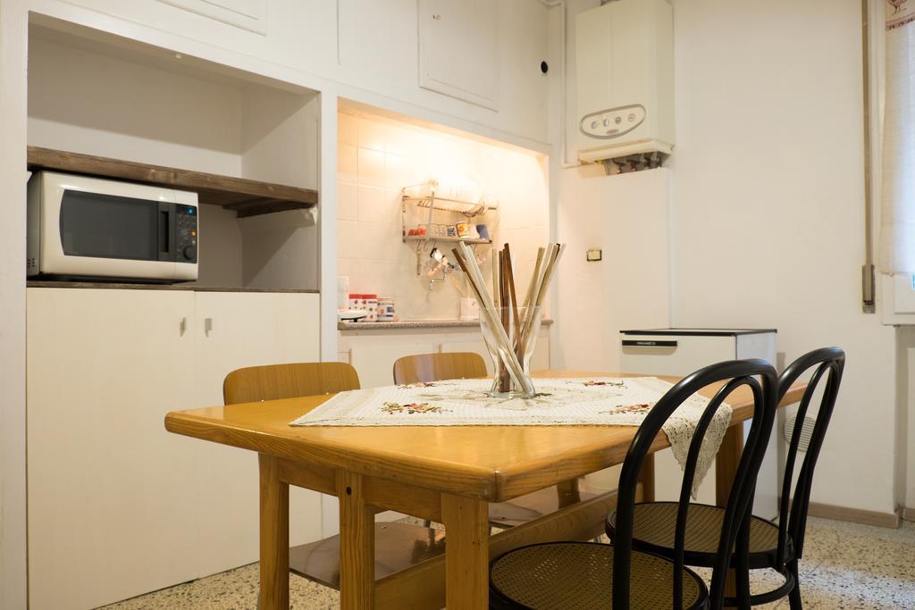 Apartment White In Bolognina Bologna