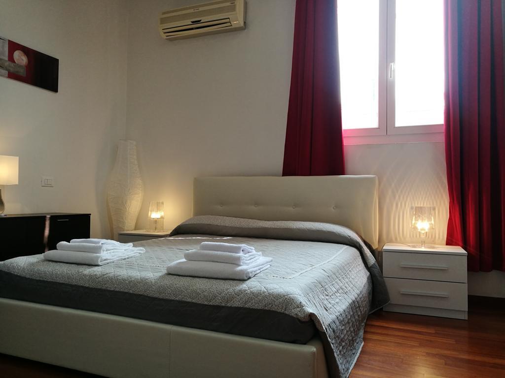 Residenza Piazza Dei Martiri 8