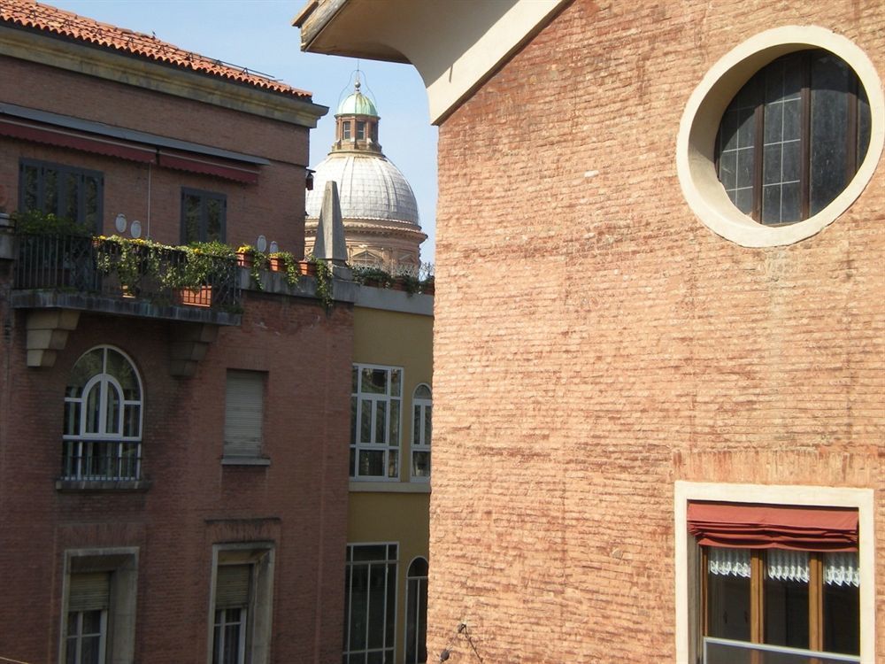 Old Town And 5* Bologna