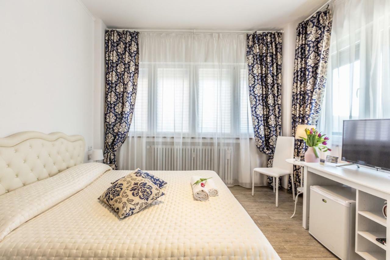 Gasthuis Central City Rooms 3*