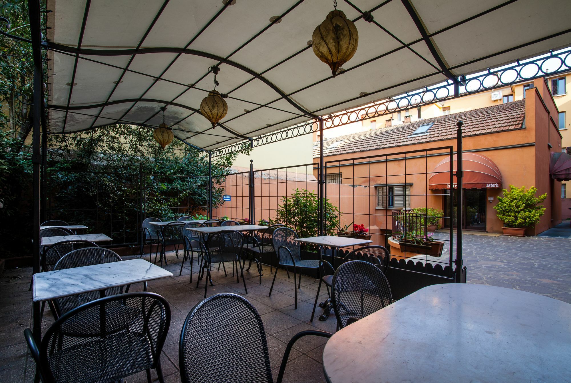 Astoria Bologna