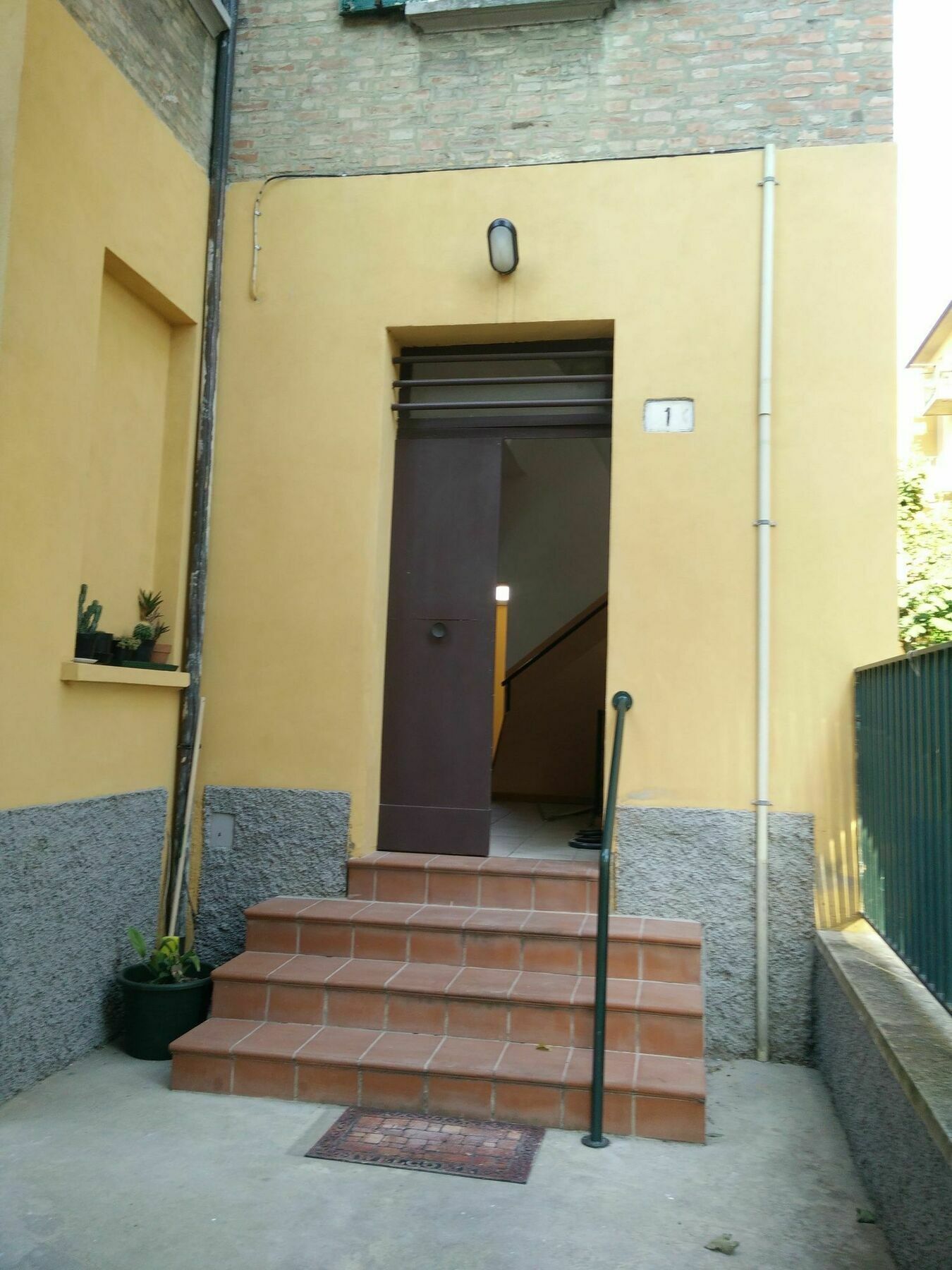 Bed & Breakfast Stazione Motorhome Bologna