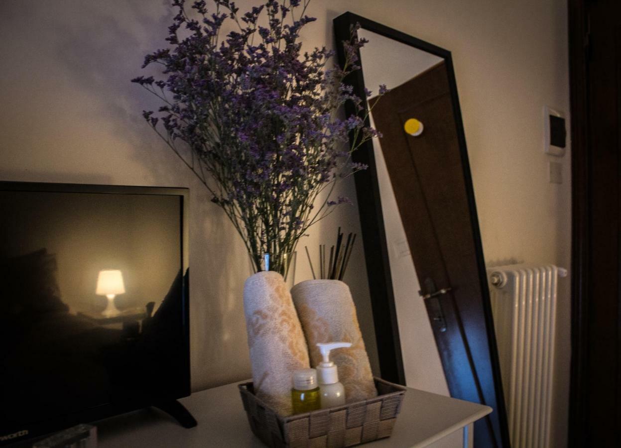 A Due Passi Dal Lumiere Frühstückspension