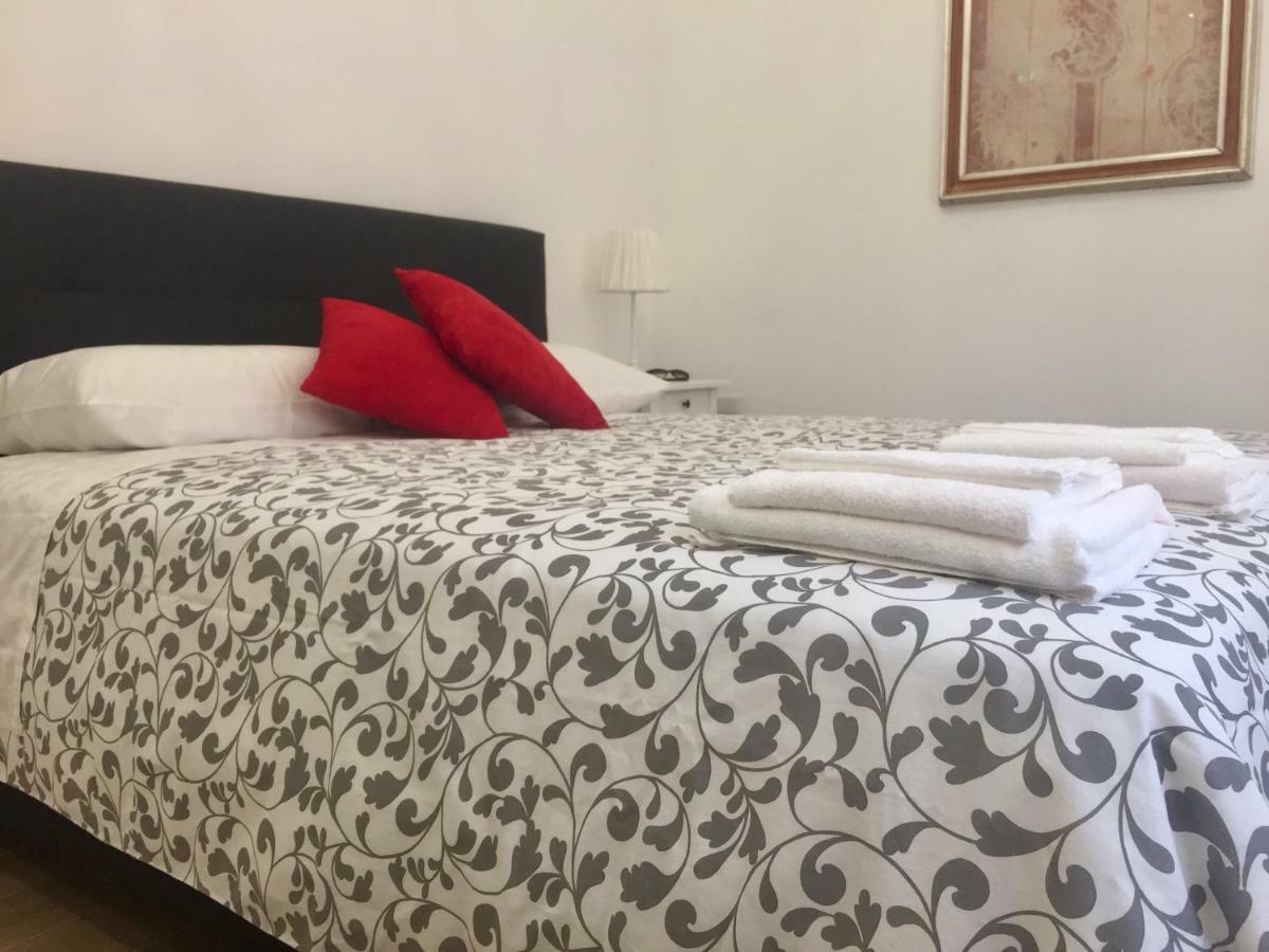 Temporary House De' Giudei Apartment