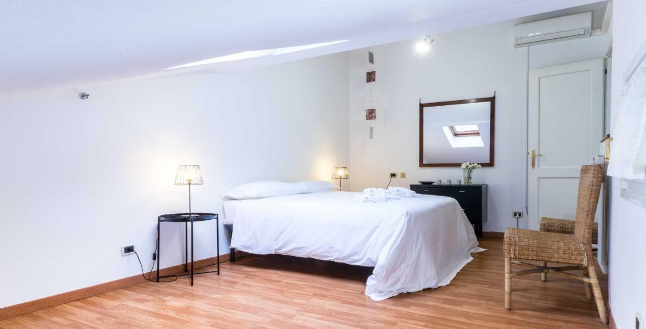Casa Garisenda Apartment *