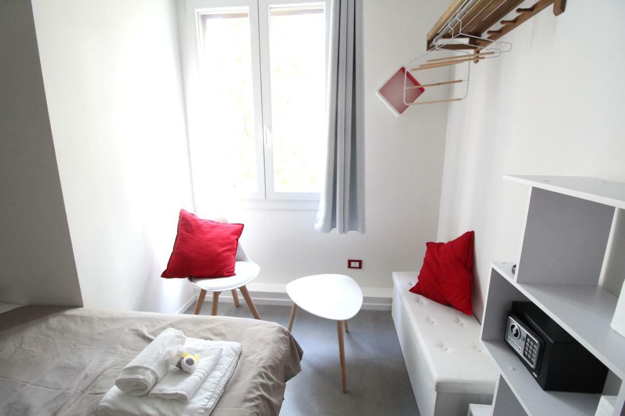 Interno 7 - Da Vale *