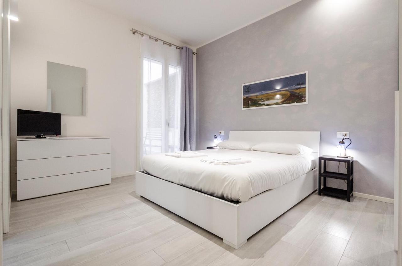 Apartamento Dimora Santo Stefano: Ampia, Con Giardino Privato *