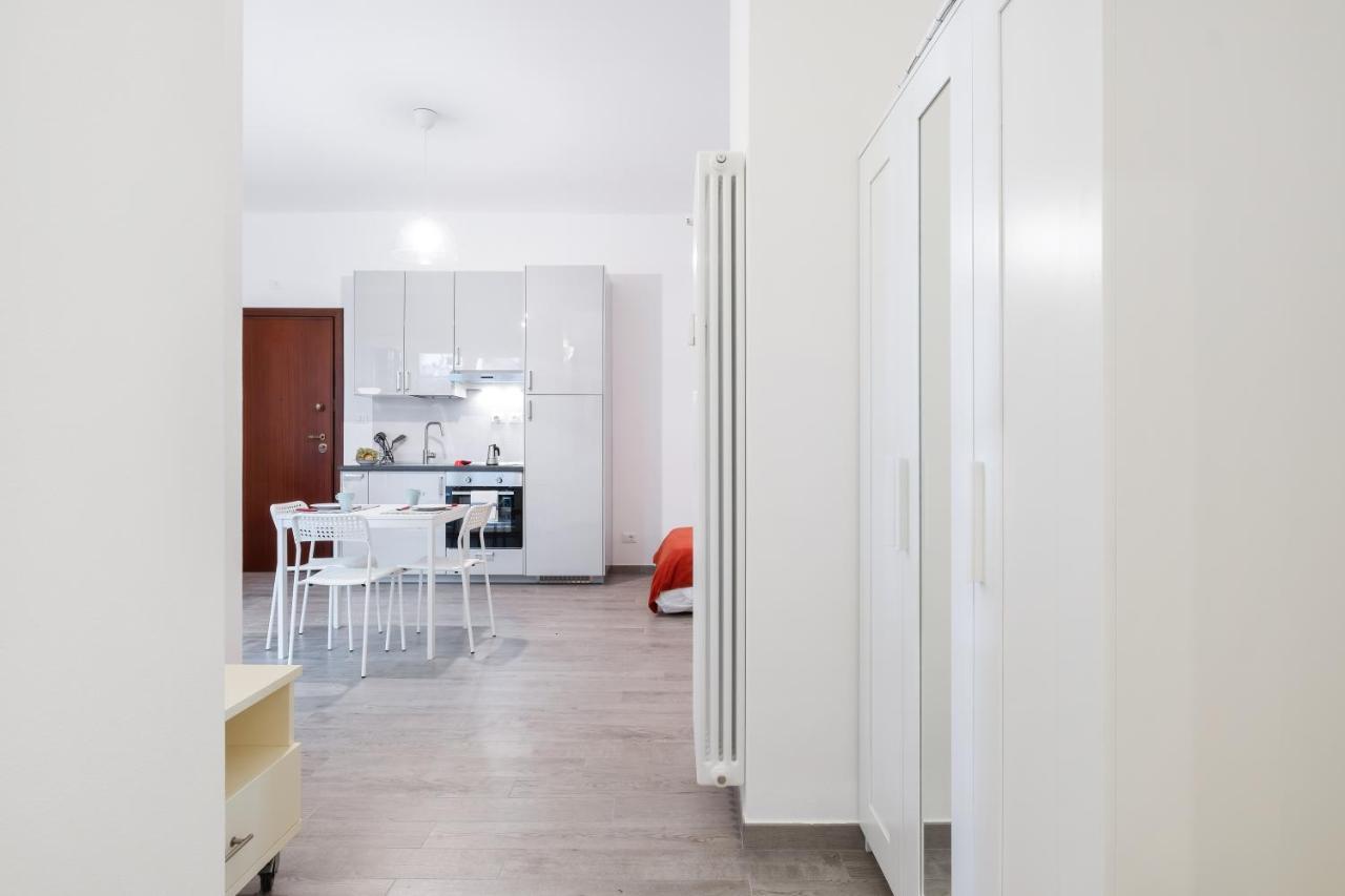 Apartment Giardini Margherita Monolocale Con Balcone *