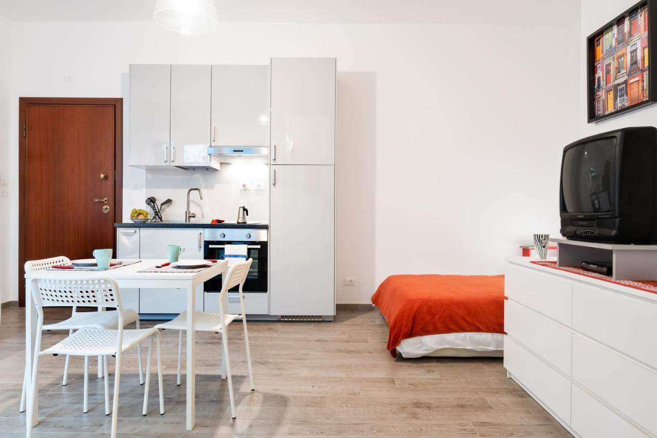 Apartment Giardini Margherita Monolocale Con Balcone *