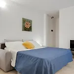 Via Santo Stefano Secret Garden Apartment