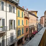 A Due Passi Dalla Pinacoteca Apartment