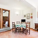 Pratello Centrale E Funzionale Apartment