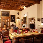 Gran Suite Piazza Maggiore - T&T Communications