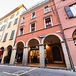 Morgana Sotto Le Torri Centro Storico