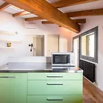 Fondazza 87 vicino ai Giardini Margherita