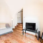 Appartamento A Due Passi Dalle Torri By Wonderful Italy