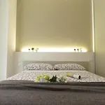 Ariosti Apartment