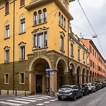 A Pochi Passi Da Palazzo Albergati By Wonderful Italy
