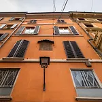 Torre Dell\'Orologio Apartment By Wonderful Italy