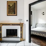 Torre Dell\'Orologio Apartment By Wonderful Italy
