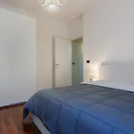 Crocetta Certosa Apartment con balcone