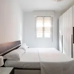 Porta Mascarella Apartment By Wonderful Italy
