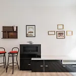 Porta Mascarella Apartment By Wonderful Italy