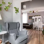 Massarenti Elegant Apartment By Wonderful Italy