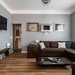 Massarenti Elegant Apartment By Wonderful Italy
