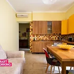San Donato Cozy Apartment By Wonderful Italy