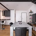 Mazzini Elegant Apartment By Wonderful Italy